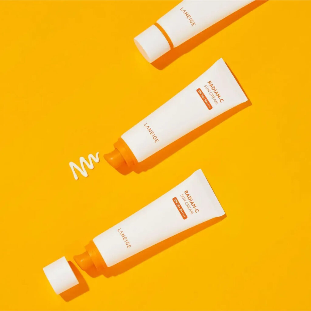 Kem chống nắng Laneige Radian C nằm trong combo Youthful Glow