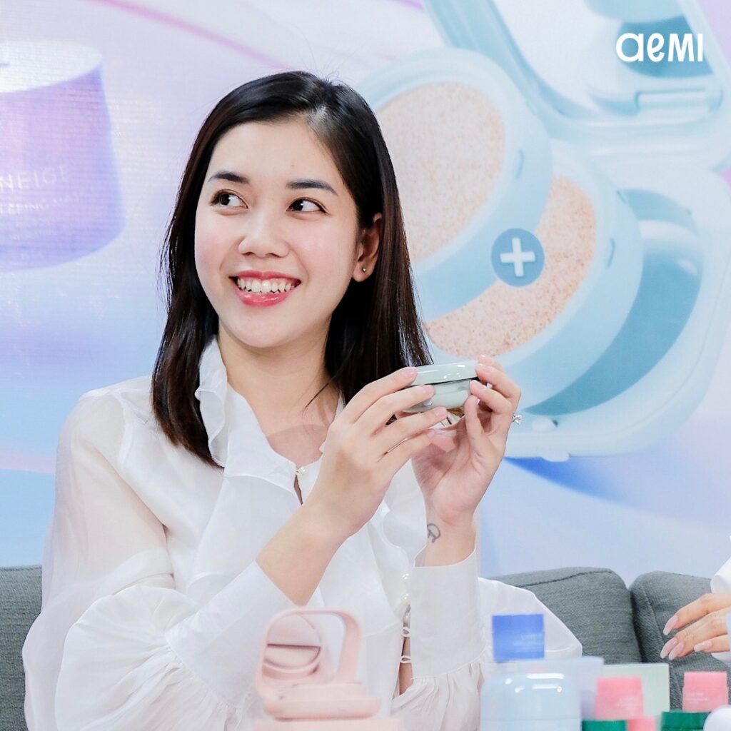 Sự kiện Livestream Aemi và Laneige 