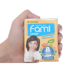 Sữa Đậu Nành Fami Canxi Ít Đường Lốc 6 Hộp 200Ml