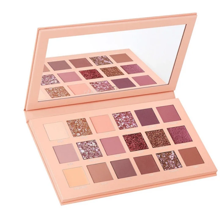 Bảng Phấn Huda Beauty The New Nude Eyeshadow Palette 19.7g